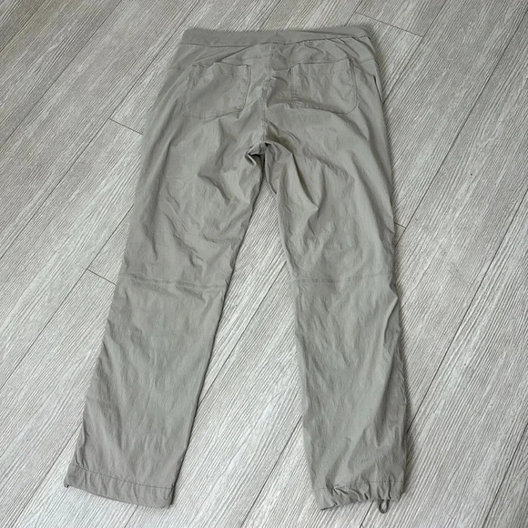 Athleta Utility Cargo Hidden Pockets Drawstring Jogger Pants Gray Size 16 - Picture 11 of 13